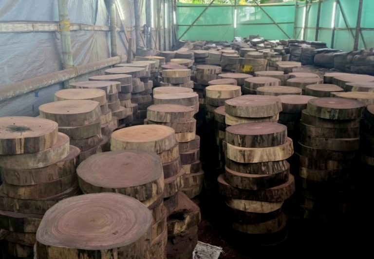 Indian Rosewood Supplier & Exporter – Logs, Slabs, Blanks | Indian Hardwoods
